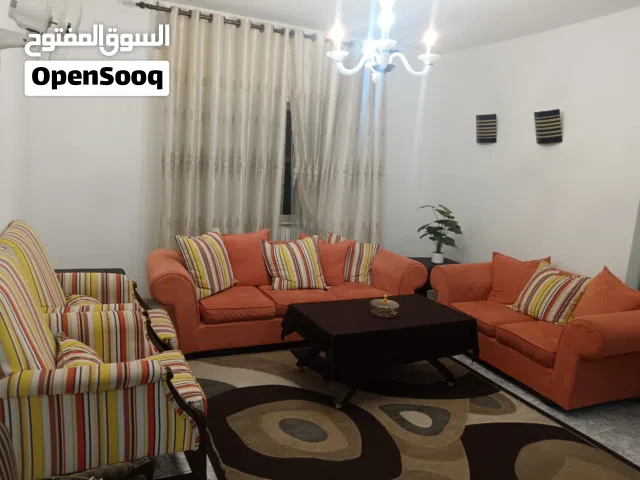 طقم سبع مقاعد