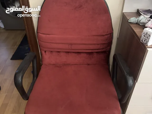كرسي مكتب منجد للبيع