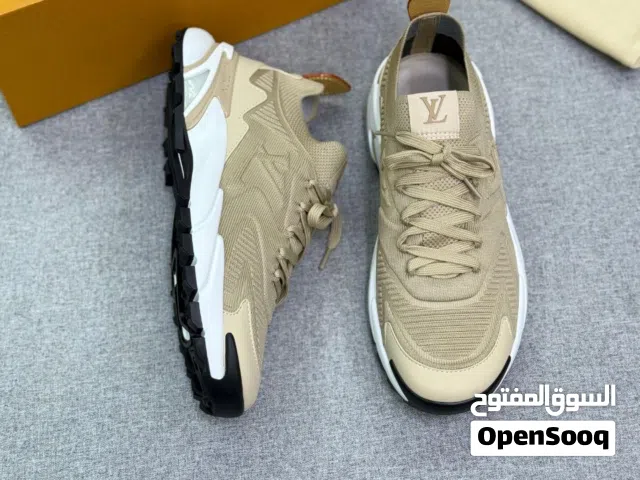 جواتي لويس فانتون  بسعر رائع