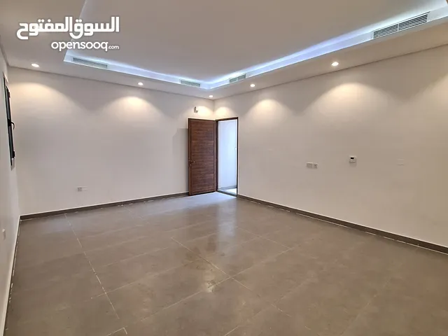 250 m2 4 Bedrooms Apartments for Rent in Al Ahmadi Fintas