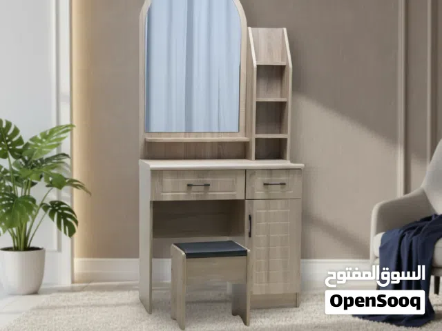 طاولة زينة كلاسيكية فاخرة مع مرآة ومقعد - DT A9622 CLASSIC