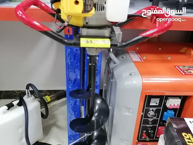 حفاره تربه تعمل على البترول قوية