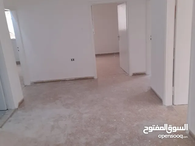 شقة بحالة ممتازة للبيع بالهاشمي الشمالي حي نايفة - ش.مناف - عمارة رقم 116 - قريبة على كفتيريا الوحش.