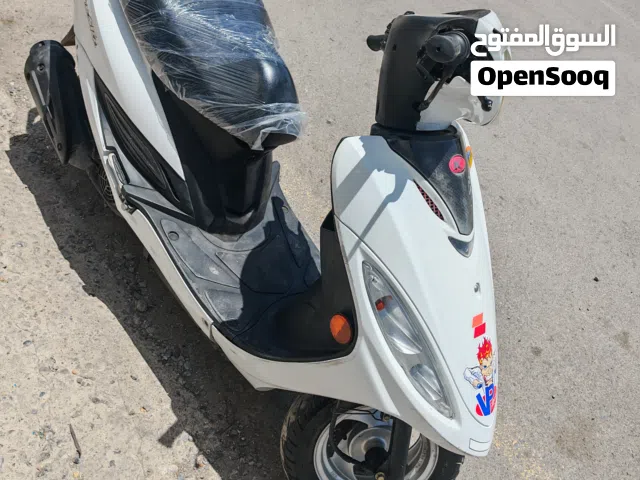 2021 سوزوكي DR-Z125L