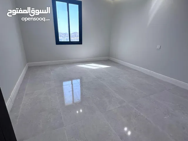 115 m2 4 Bedrooms Apartments for Sale in Jeddah Al Faisaliah