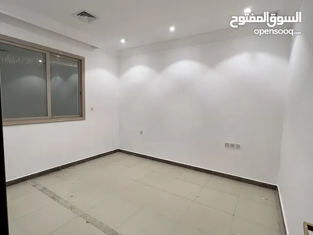 170m2 3 Bedrooms Apartments for Rent in Al Ahmadi Hadiya