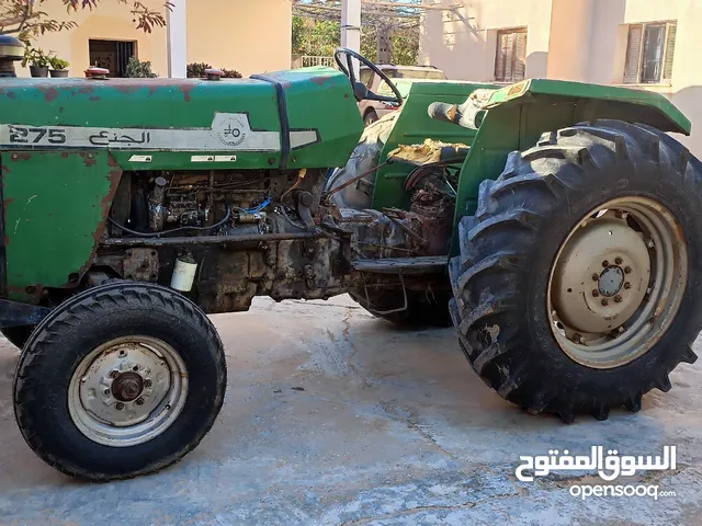1998 Tractor Agriculture Equipments in Zawiya