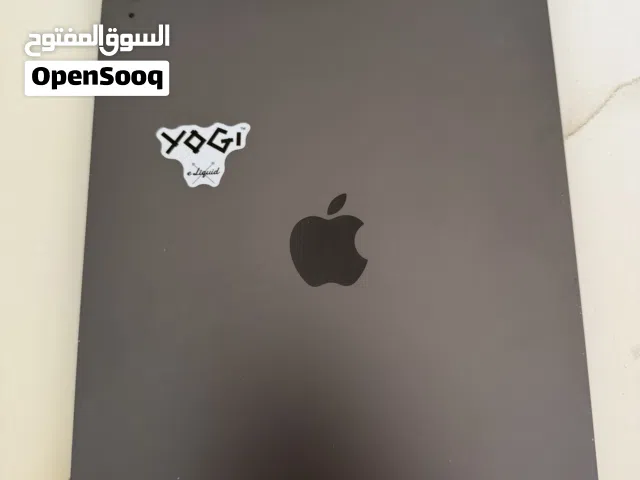 iPad Air 5 like new