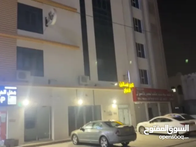 للبيع معرض أول خط + بنايه مكاتب ثاني خط + تجاري غلا