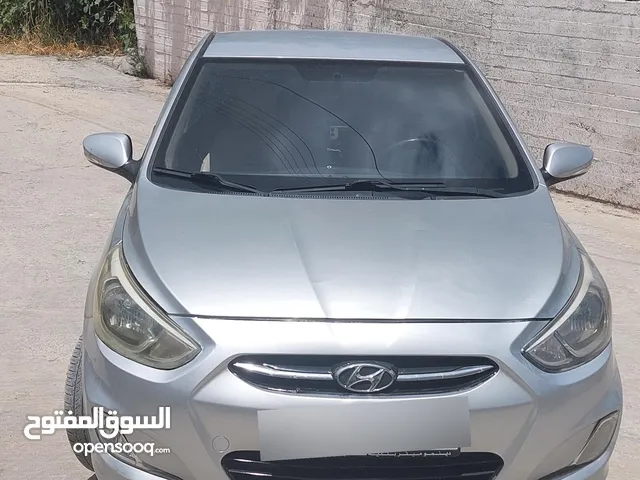 هنداية اكسنت 2017 تامين وترخيص شامل طويل الامد شاشة 9انش حساسات خلفيه كمرا خلفيه ماشية 160 الف