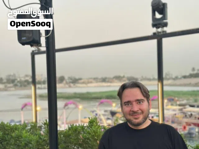 متخصص لغة فارسة