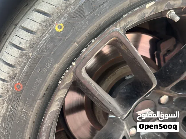 تواير ريدنز جدد استخدام يوم 275/35/R20 العدد 2