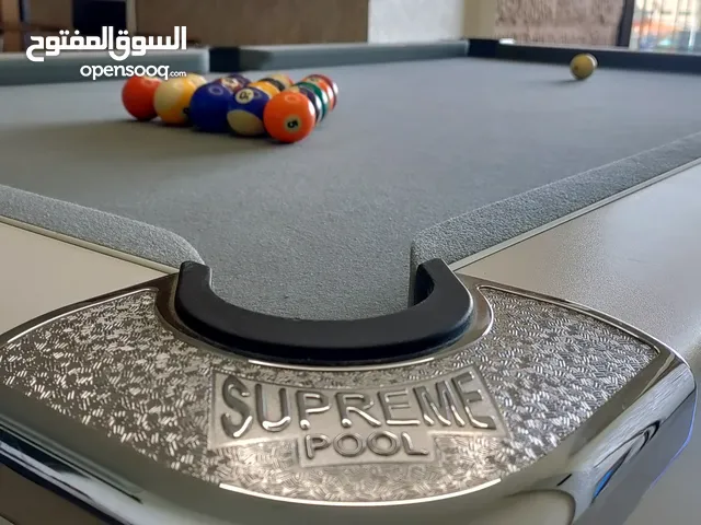 للمحترفين فقط طاولة (supreme pool)  البريطانية