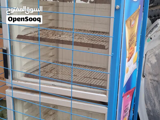 ثلاجة عرض باب واحد