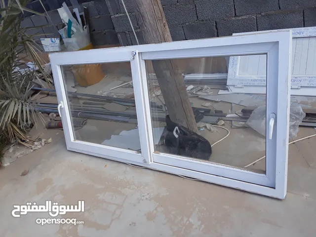 شباك pvc مستعمل نظيف جدا