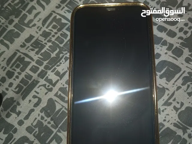 Apple iPhone 11 128 GB in Farwaniya