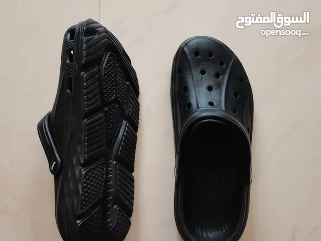 45 Slippers & Flip flops in Al Ain