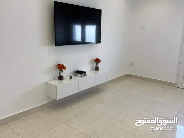 180m2 4 Bedrooms Apartments for Rent in Tripoli Al-Nofliyen