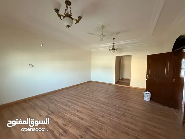 120 m2 3 Bedrooms Apartments for Rent in Muharraq Hidd