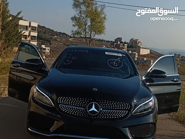 للبيع Mercedes Benz C300 AMG black clean  ملكة جمال و ما فيها ولا حادث و جديدة لون اسود و amg