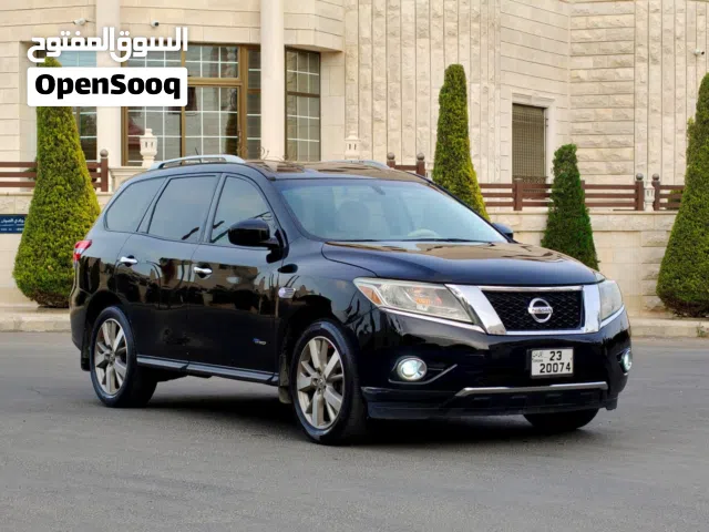 2014 Nissan Pathfinder Standard