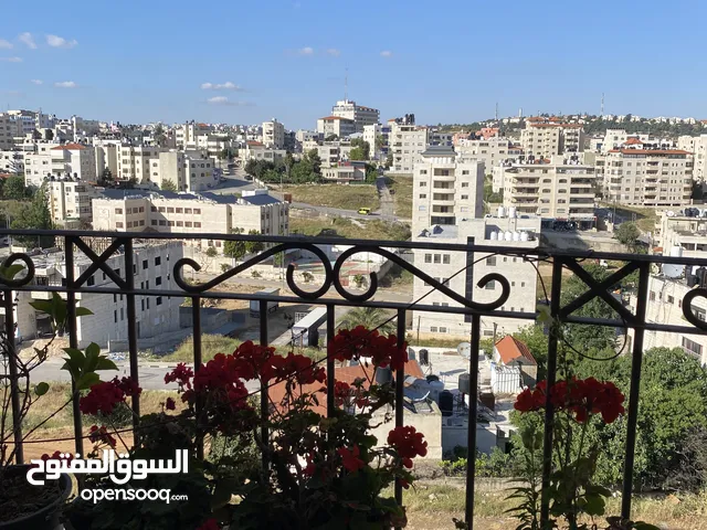 121 m2 3 Bedrooms Apartments for Sale in Ramallah and Al-Bireh Um AlSharayit