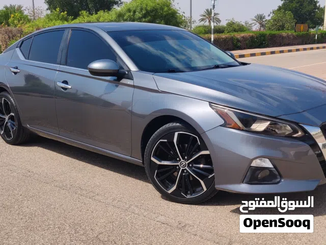 2020 نيسان التيما S