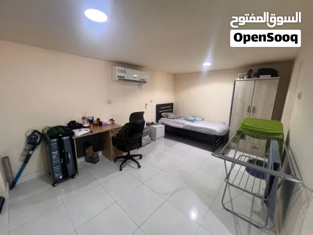 في الجيمي للإيجار ستيديو نظيف مفروش و واسع على 1400 درهم شهريا شامل انترنت و ماي و كهربا