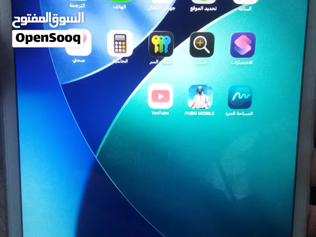 ايباد ميني فايف أمورة طيبه بالكشف  داكرة 64 معاه شحن وسماعات ومبرد جديد
