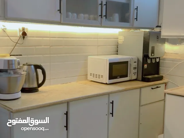 دولاب مطبخ نظيف للبيع 700
