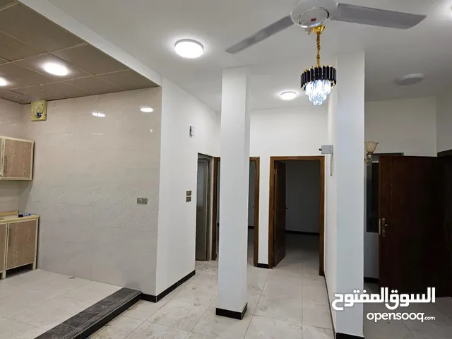 140 m2 2 Bedrooms Apartments for Rent in Basra 14 Tamooz Street