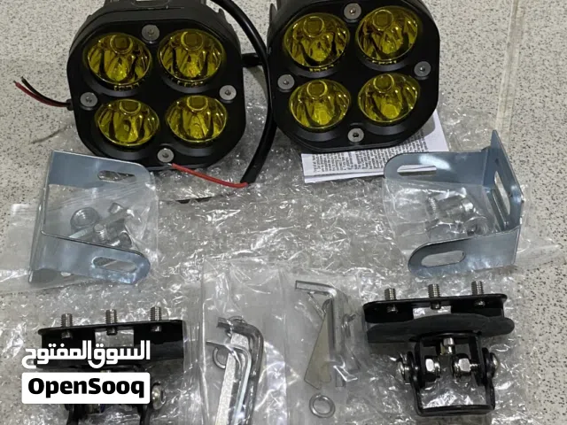 كشافات LED كاسر للضباب مع القواعد للتثبيت!