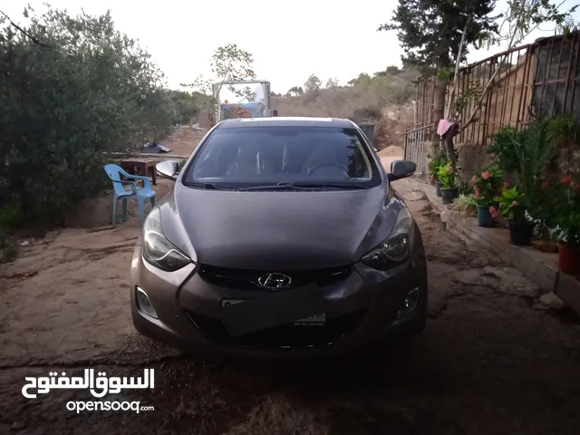 Used Hyundai Elantra in Tulkarm