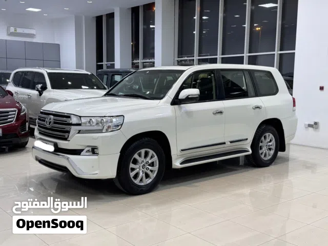 Toyota Land Cruiser GX-R 2017 (Pearl)