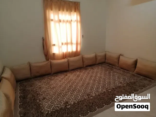 شقة 125م للبيع العامرات