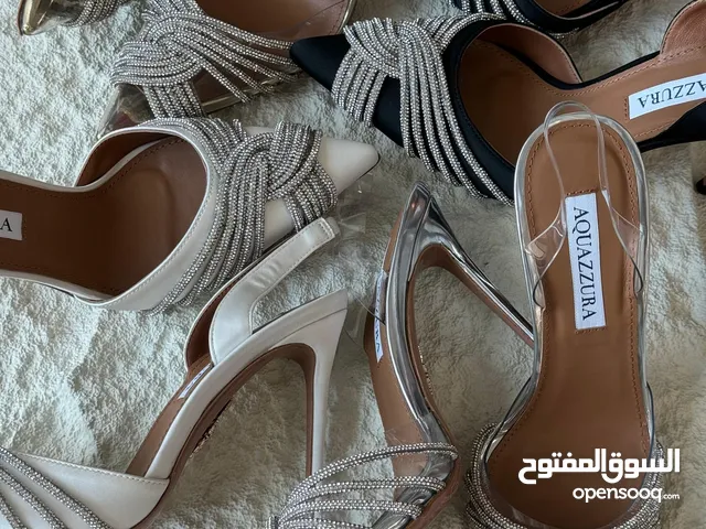شنط و ساعات و أحذية و اكسسوارات ماركات عالمية رجالي و نسائي و أطفال