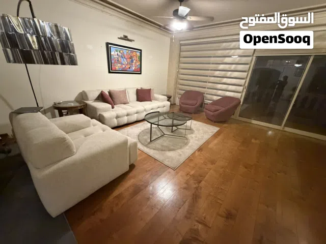 للبيع طقم صالون كامل بحالة ممتازة