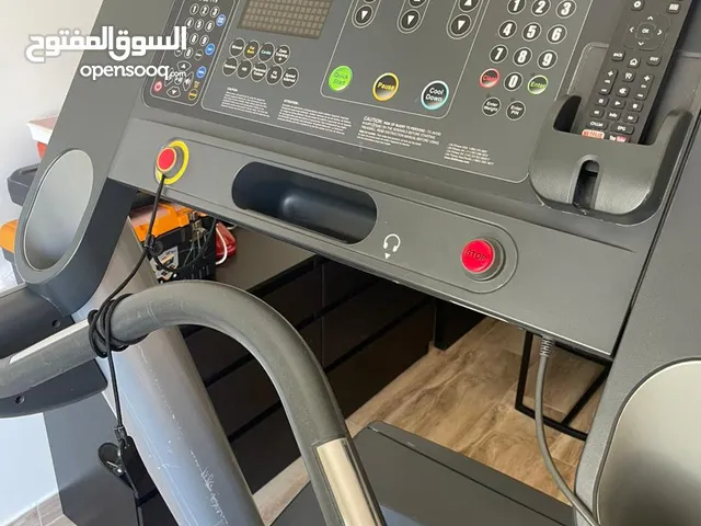 Treadmill life fitness/ جهاز تردميل لايف فيتنس