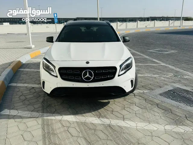 MERCEDES BENZ GLA250 2019 V4 American Space Full Option Very Clean Car/ 135,000 KM