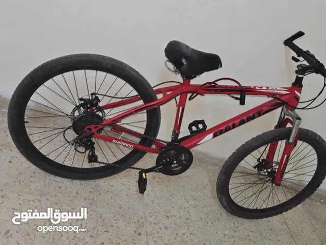 بسكليت جالانت الامنيوم بحال الوكالة بريكات قويات و كوشوك نظيف معو الكرسي الاصلي مع كڤر  الغيارات شغا