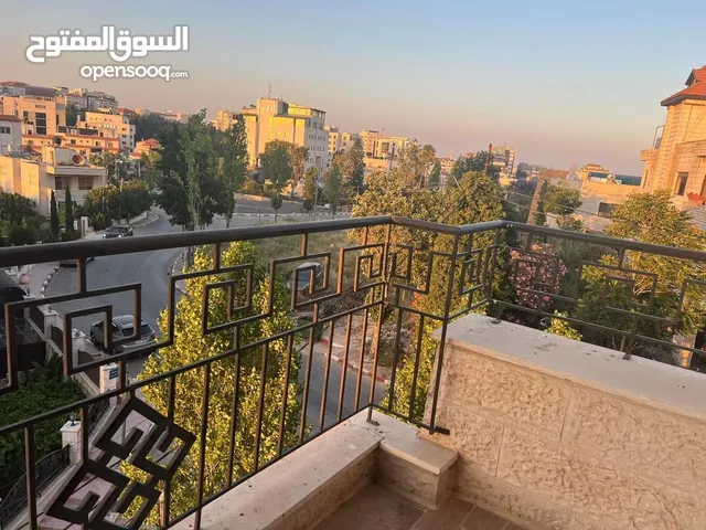 170 m2 3 Bedrooms Apartments for Rent in Ramallah and Al-Bireh Al Masyoon