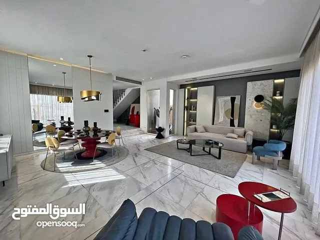 فيلا متشطبه بالكامل بسعر شقه في التجمع الخامس