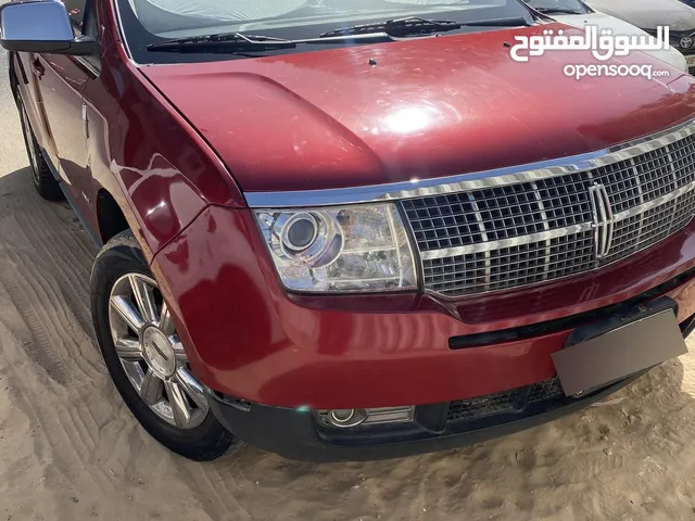 لنكولن MKX كامل المواصفات بحالة جيدة جدا مكيف ممتاز جدا ترخيص منتهي لا تحتاج الي شيء تعمل بشكل ممتاز