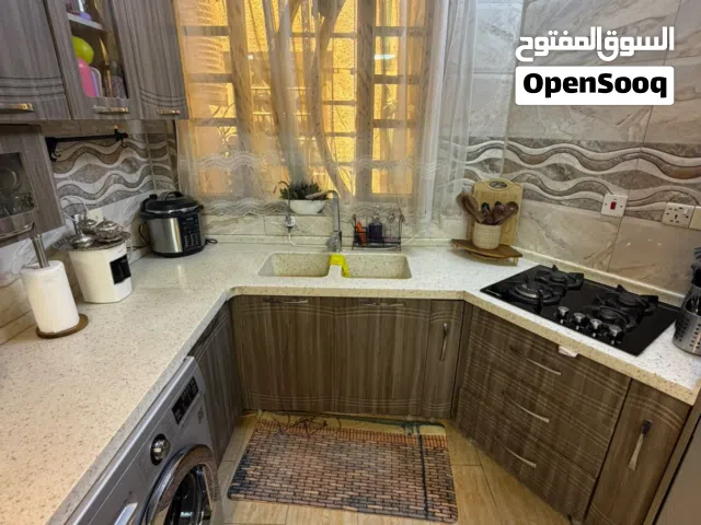 مطبخ مستعمل من شركه طراز المعروفه للبيع