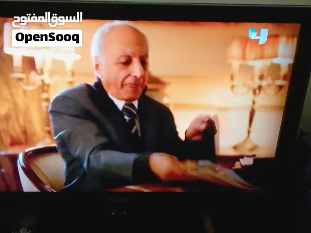شاشه نوع جنيرال ديلوكس 32انيش اليدي ميش سمارت عادي معها ريموتها ستعمال 6شهور