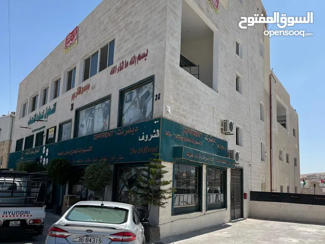 طابق 2 للايجار في ماركا الشمالية قرب المركز الأمني شارع يحيى ابن المختار عماره رقم 28 المجمع الكريم.
