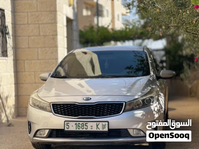 2017 كيا K3 Standard