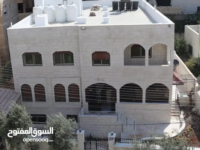 700 m2 More than 6 bedrooms Villa for Sale in Amman Dahiet Al-Istiqlal