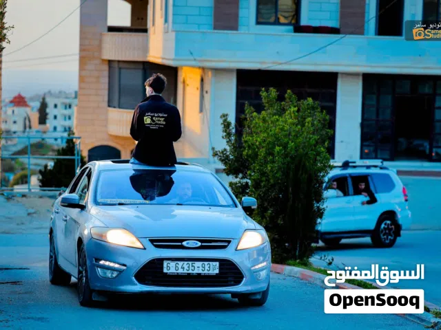 2010 فورد مونديو Standard