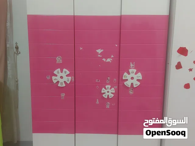 دولاب ملابس